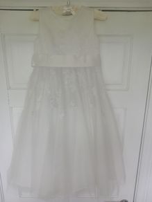 Paul Costello ivory flowergirl dress age 6