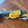 DeWalt 18V XR Brushless Oscillating Multi-Tool Image 3
