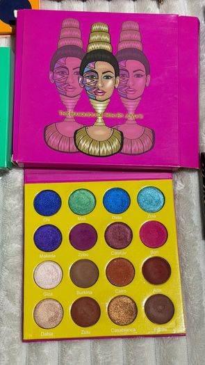 Huge eyeshadow palette 10euro sale Juvia s Kaleidos, urban decay, Laura Lee, rude cosmetics, jeffree star and more