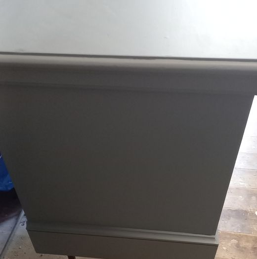 Lowboy chest of drawers