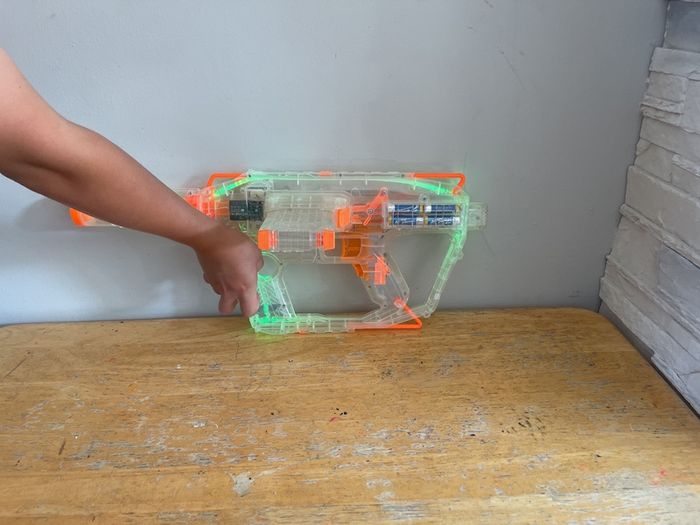 Large Nerf Blaster Collection Bundle 20 plus Guns, Darts, Magazines & Accessories