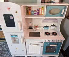 play kitchen