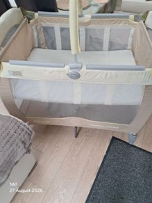 travel cot