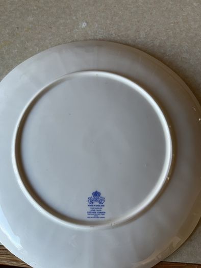 Aynsley Bone China Cottage Garden 10/1/4" Cake plate