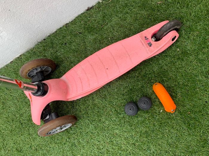 Mini Micro Scooter Plus Free Hand Muffs
