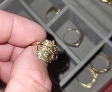 Liverpool FC 9ct Gold ring size K