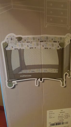 travel cot