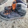 Hiking boots Image 2