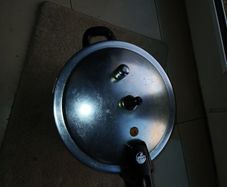 pressure cooker