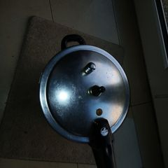 pressure cooker
