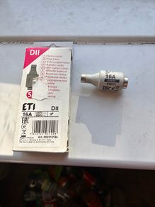 16A Bottle Fuses