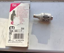 Job-Lot of Bottle Fuses 16A 25A & 35A