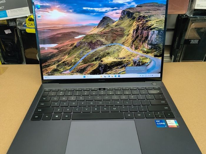 Huawei MateBook X Pro Laptop 14.2 inch, i7 11th Gen, 16GB RAM, 1TB SSD, Windows 11 Pro, Touch