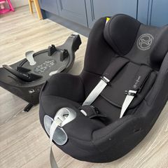 Cybex Sirona Z2 i-Size and Base Z2 360 Rotating Base