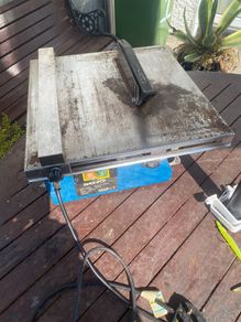 Electric Tile Cutter by Blackspur