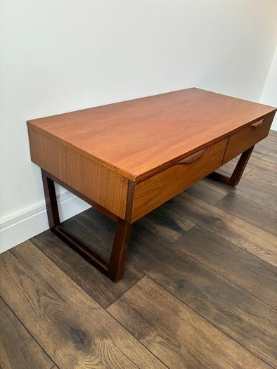 Vintage Unit - Mid Century style