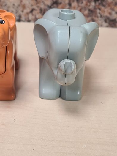 Lego Duplo Elephant Female Lion And Cubs Figures Animals Zoo Safari Vintage
