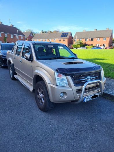 isuzu dmax