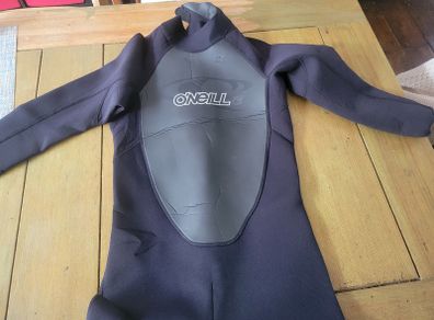Surfing/watersports gear