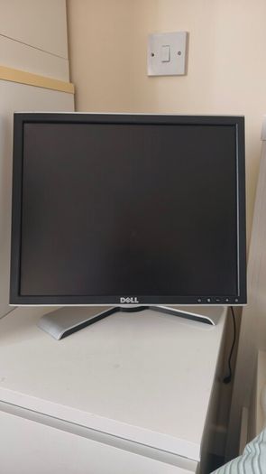 OptiPlex 9010 Desktop PC with Monitor Intel Core i7-3770 3.40GHz 16GB RAM Windows 11 LTSC Wi-Fi DisplayPort USB 3
