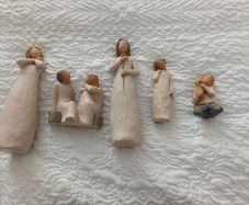 Collection of Willow Tree Figures-20 euro for all