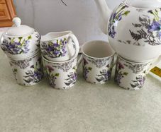 Newgrange White Thistle Bone China 7piece Tea Set, A new, unused item with absolutely no signs of wear postage cost euro 12.00