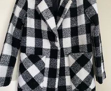 Coat size 6 perfect condition