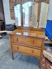 Bedroom Vanity Unit