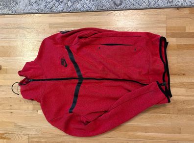 Nike tracksuit