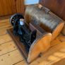 Singer sewing machine - vintage for film set or pub memorabilia Image 6