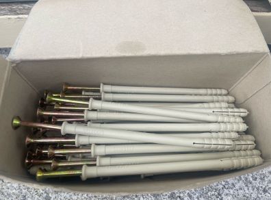 Qty 40.    135mm 8's Nail Plugs Upat