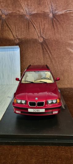 BMW 1:18 model car