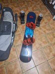 Quiksilver Cruzer 64 Snowboard With Burton Custom Bindings  And Salomon Boots Size Uk 12.5 Eu 48 With Burton Bag