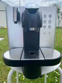 Nespresso De'Longhi Lattissima coffee machine