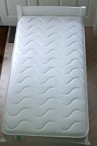 Single bed  with as new DFI platinum mattress