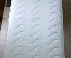 Single bed  with as new DFI platinum mattress