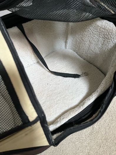 pet carrier for cats and small dogs