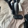 Airpod Max (not to sure if they are real Image 7
