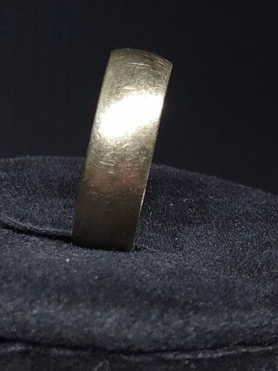 Vintage 9ct Gold Wide Band Ring  Fully Hallmarked London  Size 57