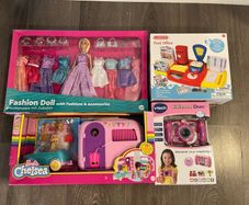 Girls toy bundle