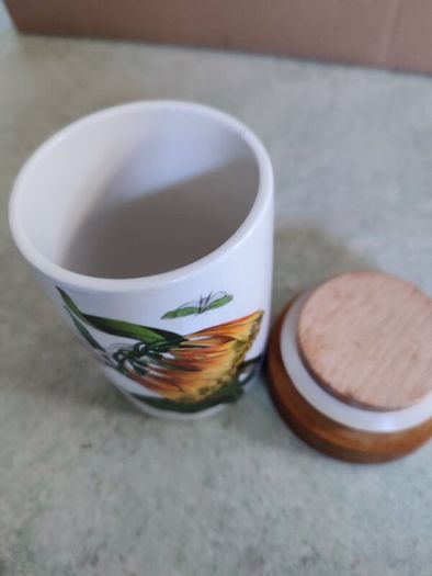 Rare find Porcelain lidded jar with lid Vintage Portmeirion Botanic Garden storage jar NO Crazing