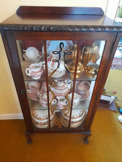Sideboard / Cabinet