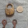 Vintage Muller Padlock & Keys Image 5