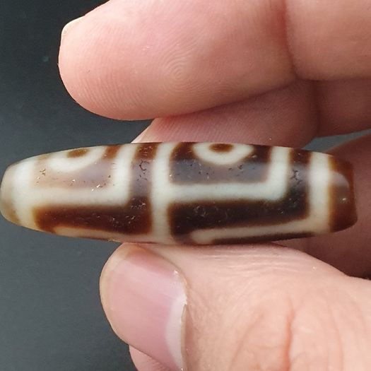 Antique Himalayan 4 Eyes Tibetan Agate Dzi Bead Amulet