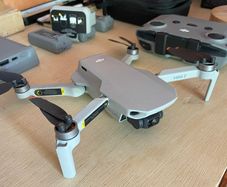 DJI Mini 2 Fly More Combo Pack