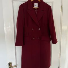 Elegant Winter Burgundy Overcoat