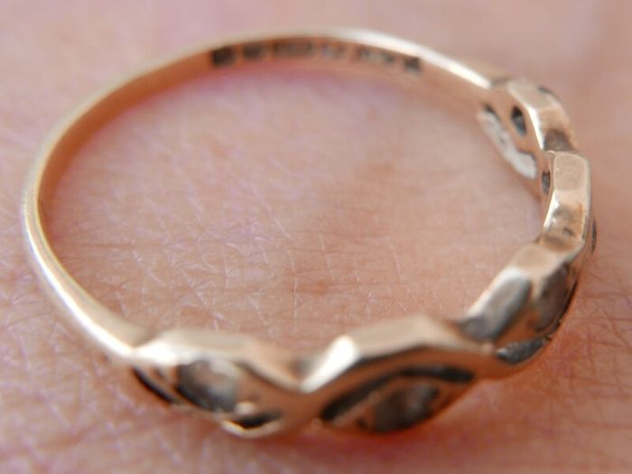 Vintage 9ct Solid Gold 375 5-Stone  Gemstone Ring