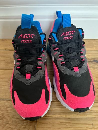 Nike Air React 270