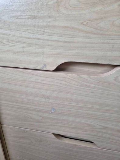 Kub Madera baby changing table and storage.