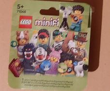 LEGO Collectible Minifigures 71048 Series 27 Astronomer Kid. Unopened.